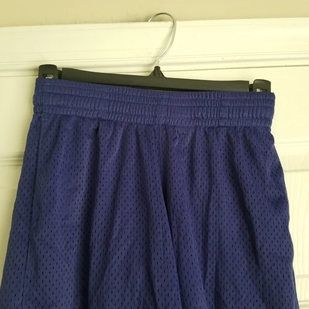 Under Armour Boy's Heatgear Shorts - Picture 4 of 13